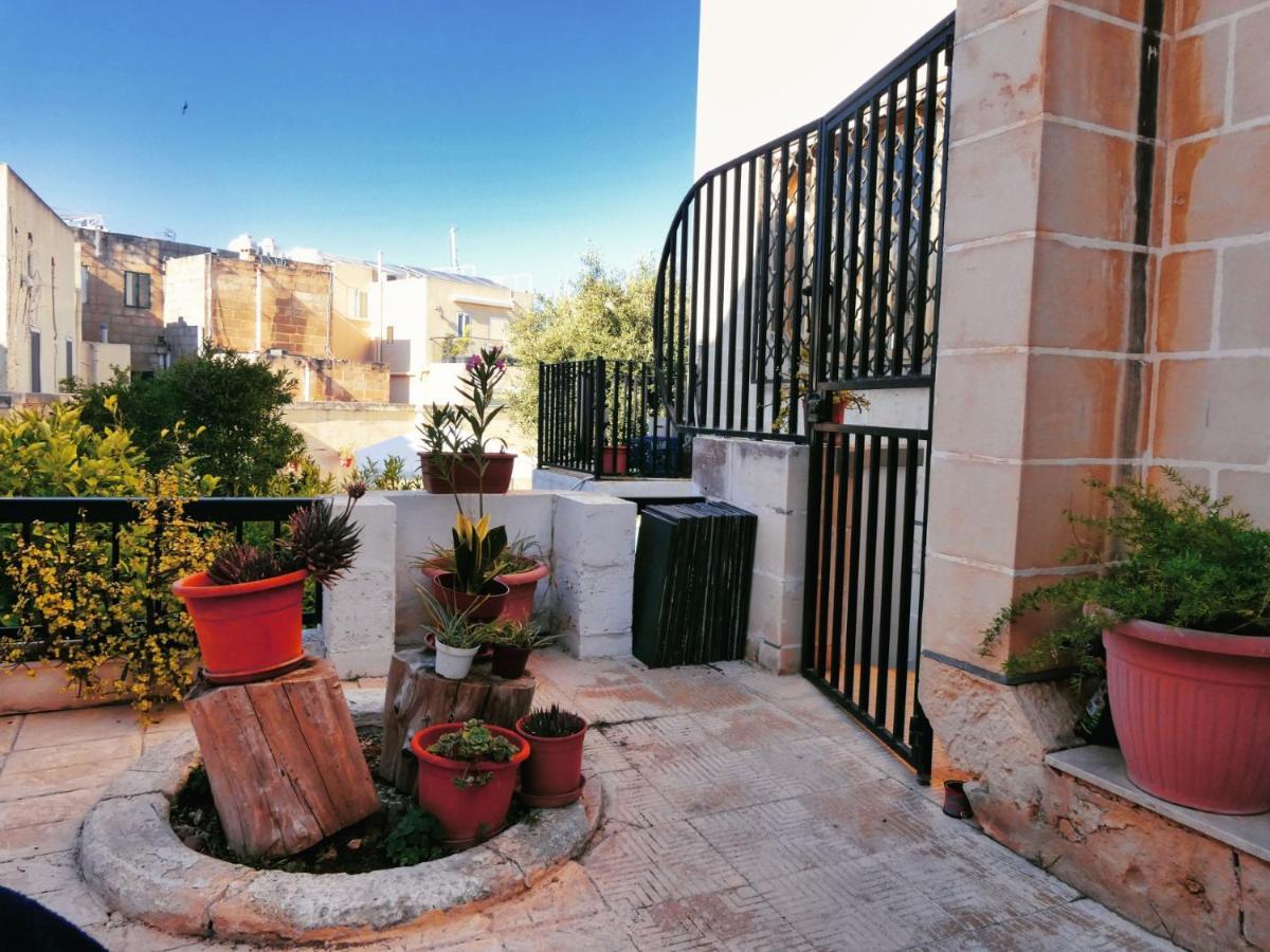 Modern Bedroom Gzira Luaran gambar